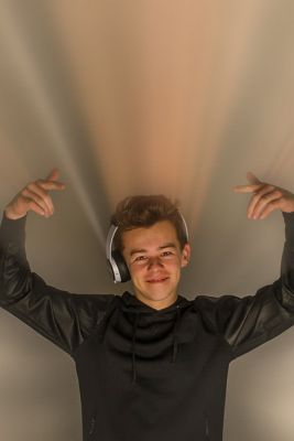 53Tom_BROWN_Brooks_DJ